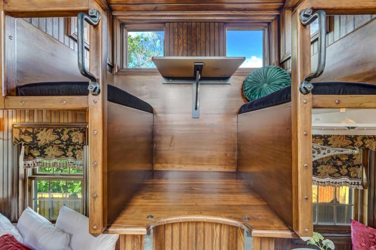 1920S Red Rock Caboose Bike Hike Explore Colorado Springs Exterior photo