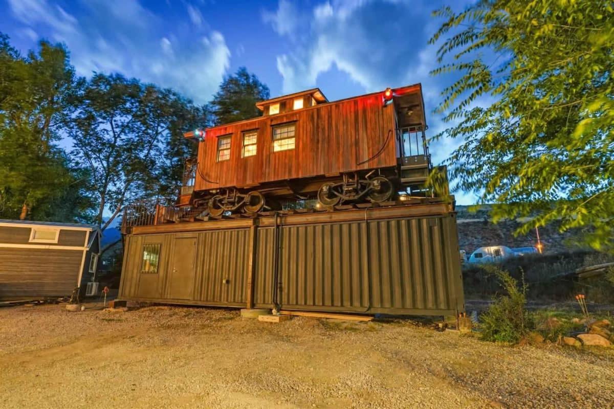1920S Red Rock Caboose Bike Hike Explore Colorado Springs Exterior photo