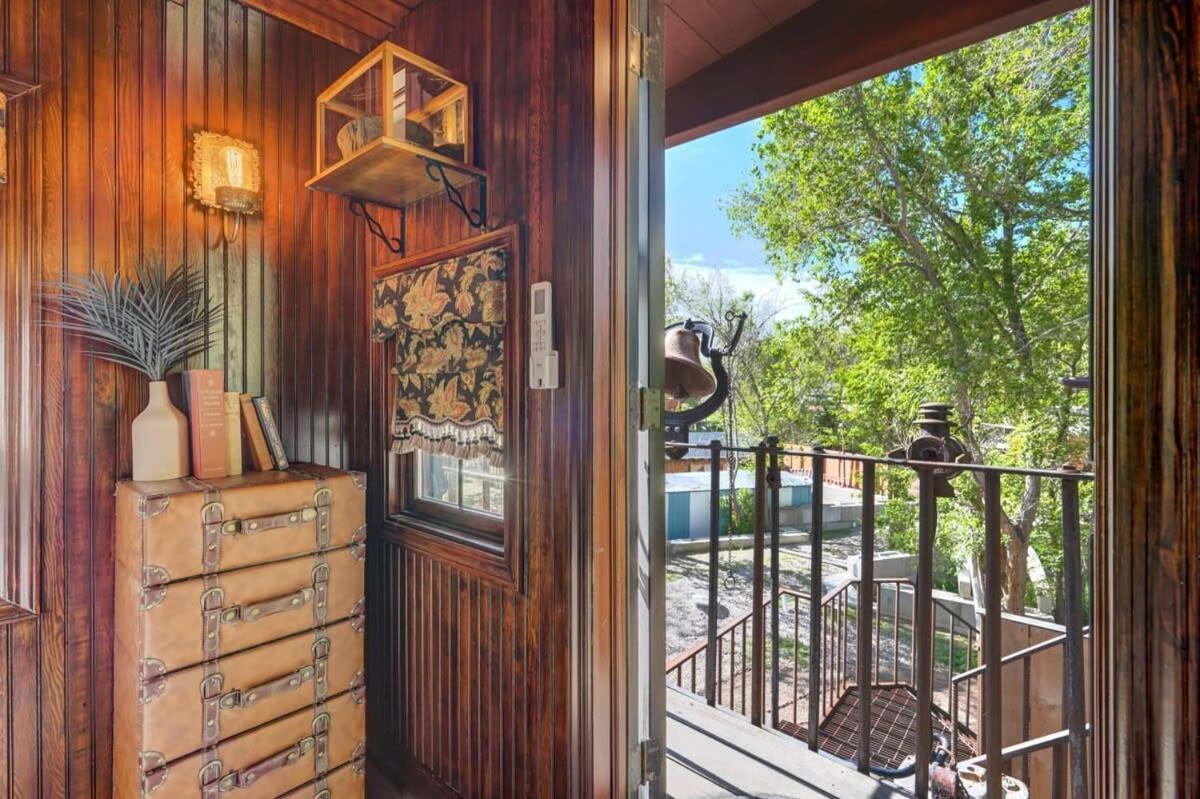 1920S Red Rock Caboose Bike Hike Explore Colorado Springs Exterior photo