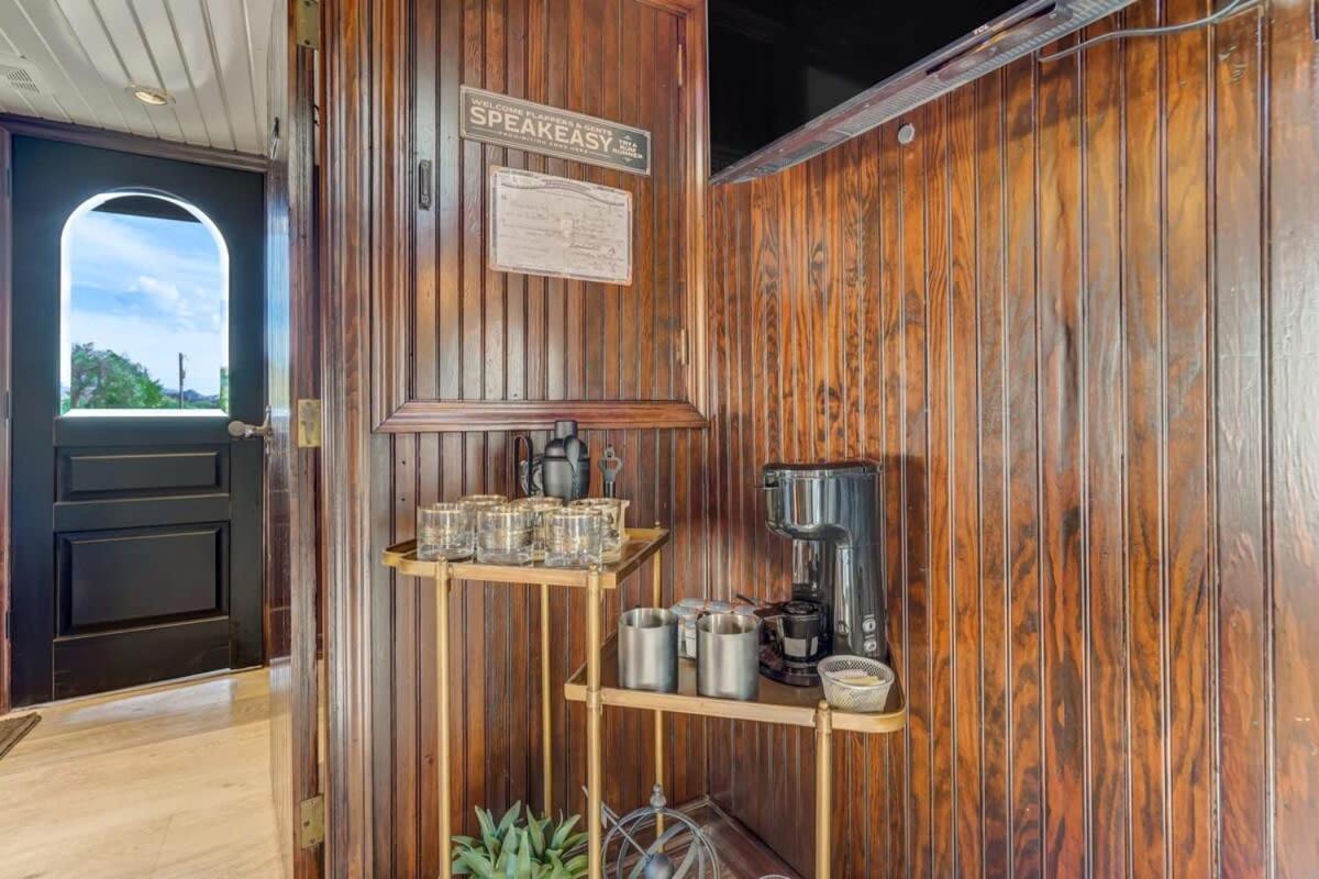 1920S Red Rock Caboose Bike Hike Explore Colorado Springs Exterior photo